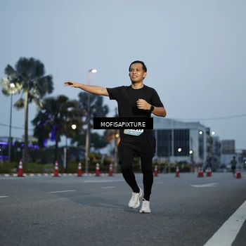 Runner Photo 5879120