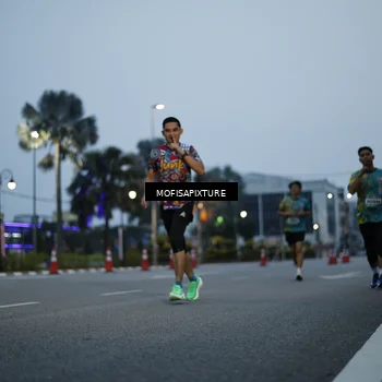 Runner Photo 5879131