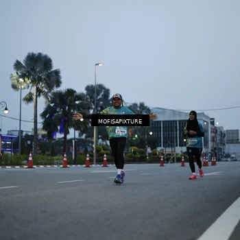 Runner Photo 5879150