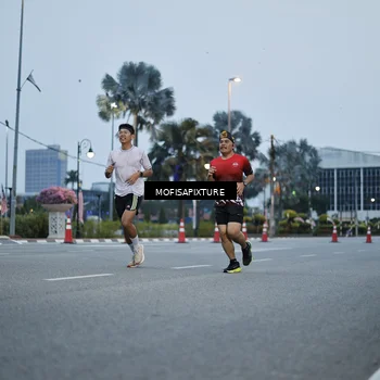 Runner Photo 5879209