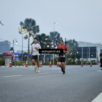 Runner Photo 5879211