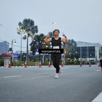 Runner Photo 5879215