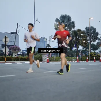 Runner Photo 5879219