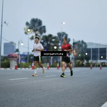 Runner Photo 5879221