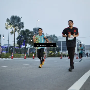 Runner Photo 5879225