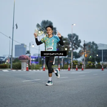 Runner Photo 5879244