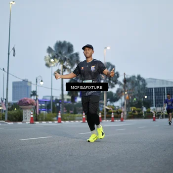 Runner Photo 5879261