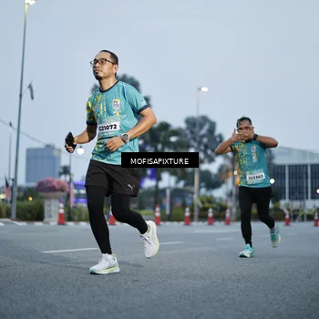 Runner Photo 5879286