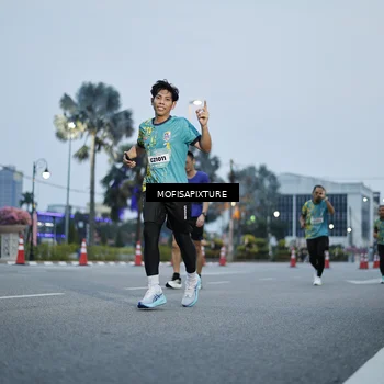 Runner Photo 5879288