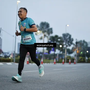 Runner Photo 5879293
