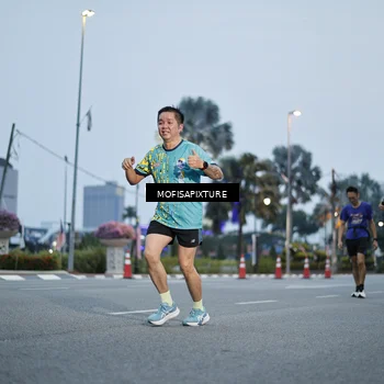 Runner Photo 5879296