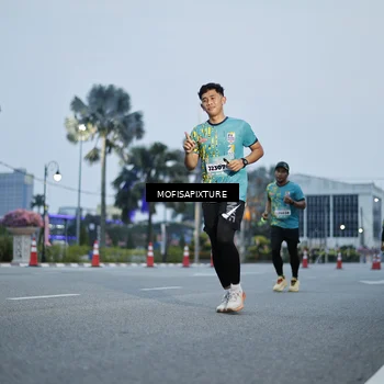 Runner Photo 5879299
