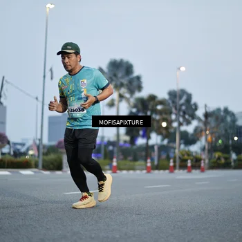 Runner Photo 5879304
