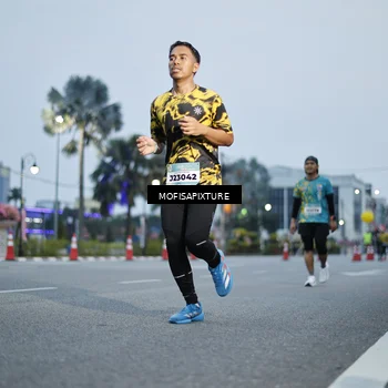 Runner Photo 5879308