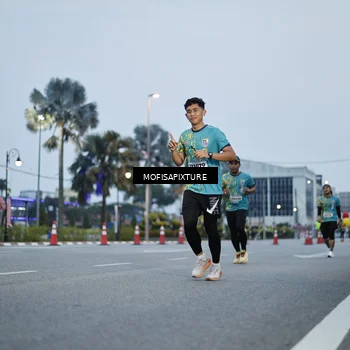 Runner Photo 5879309
