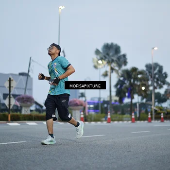 Runner Photo 5879326