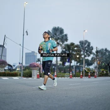 Runner Photo 5879348