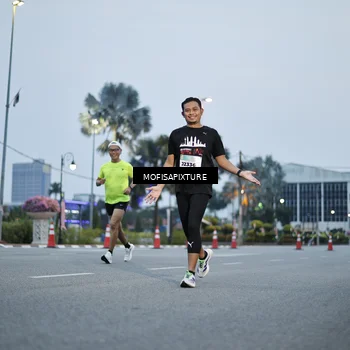 Runner Photo 5879360