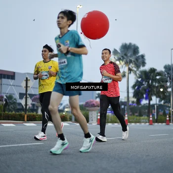 Runner Photo 5879370