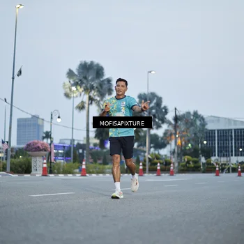 Runner Photo 5879375