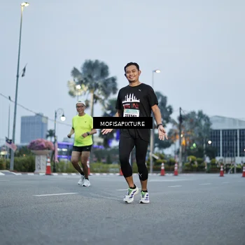 Runner Photo 5879377
