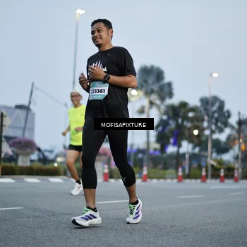 Runner Photo 5879383