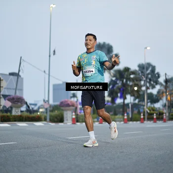 Runner Photo 5879384