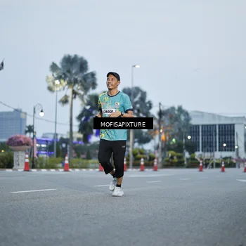 Runner Photo 5879393