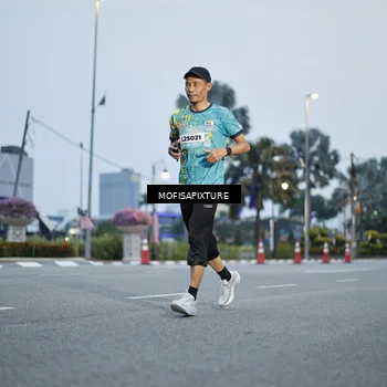 Runner Photo 5879396