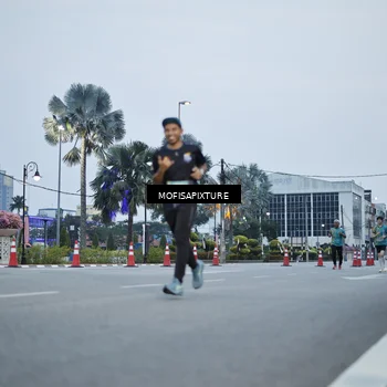Runner Photo 5879406