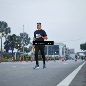 Runner Photo 5879441