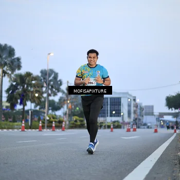 Runner Photo 5879460
