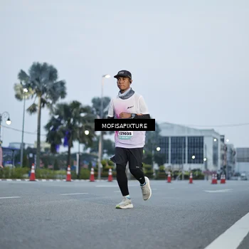 Runner Photo 5879472