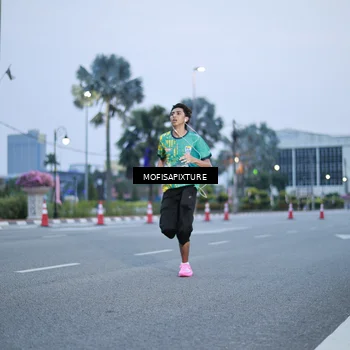 Runner Photo 5879478