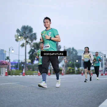 Runner Photo 5879494