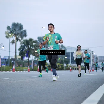 Runner Photo 5879495
