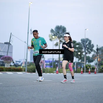 Runner Photo 5879530