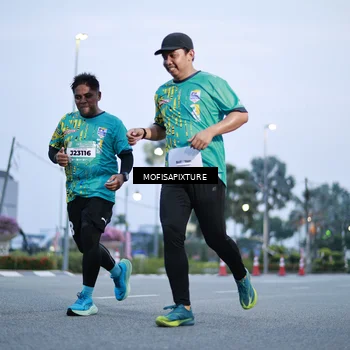 Runner Photo 5879535