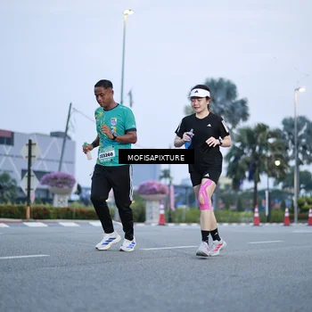 Runner Photo 5879536
