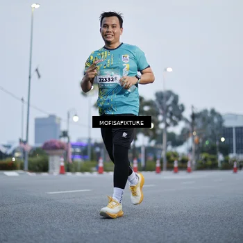 Runner Photo 5879572