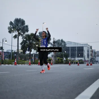 Runner Photo 5879600