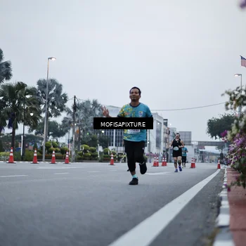 Runner Photo 5879657