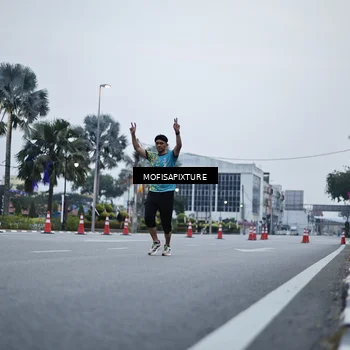 Runner Photo 5879674
