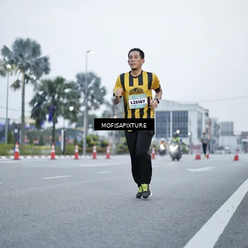 Runner Photo 5879691