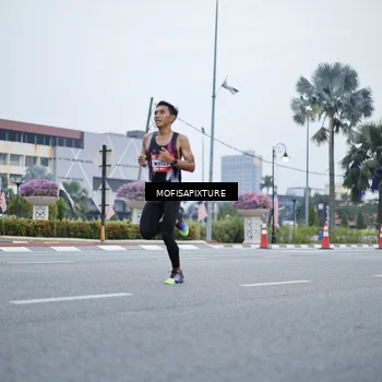 Runner Photo 5879714