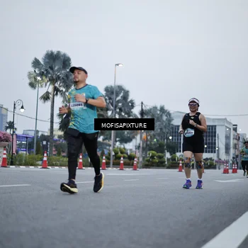 Runner Photo 5879724