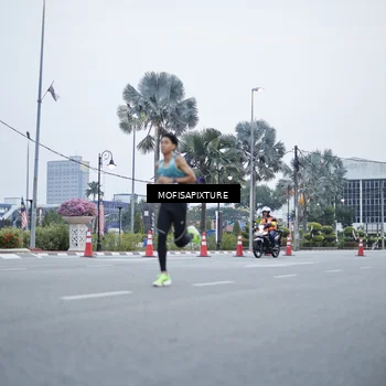 Runner Photo 5879737