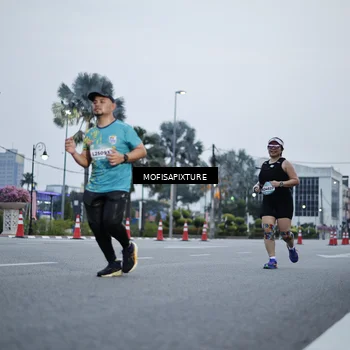Runner Photo 5879764