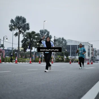 Runner Photo 5879775