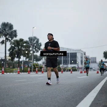 Runner Photo 5879786
